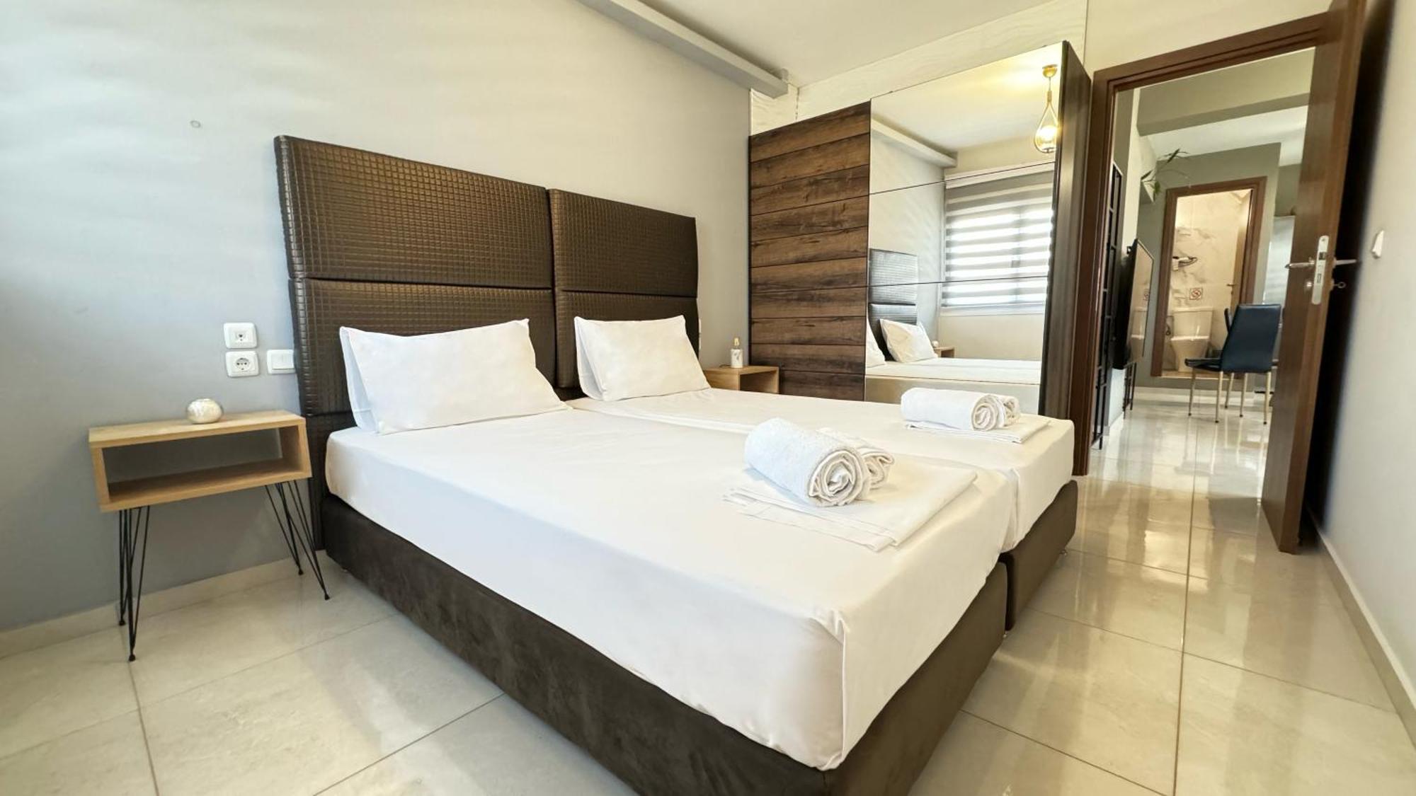 Unique1 - Two Bedroom Private Lux City Apartment Heraklion Exterior foto